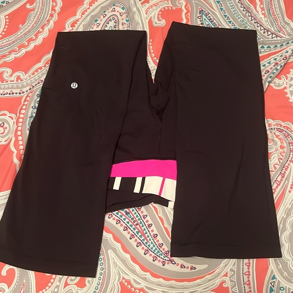 Lululemon yoga pants - Picture 2 of 5